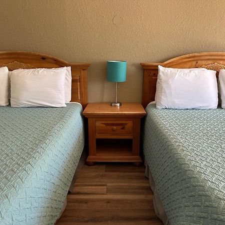 Sunset Inn And Suites Fredericksburg Ngoại thất bức ảnh