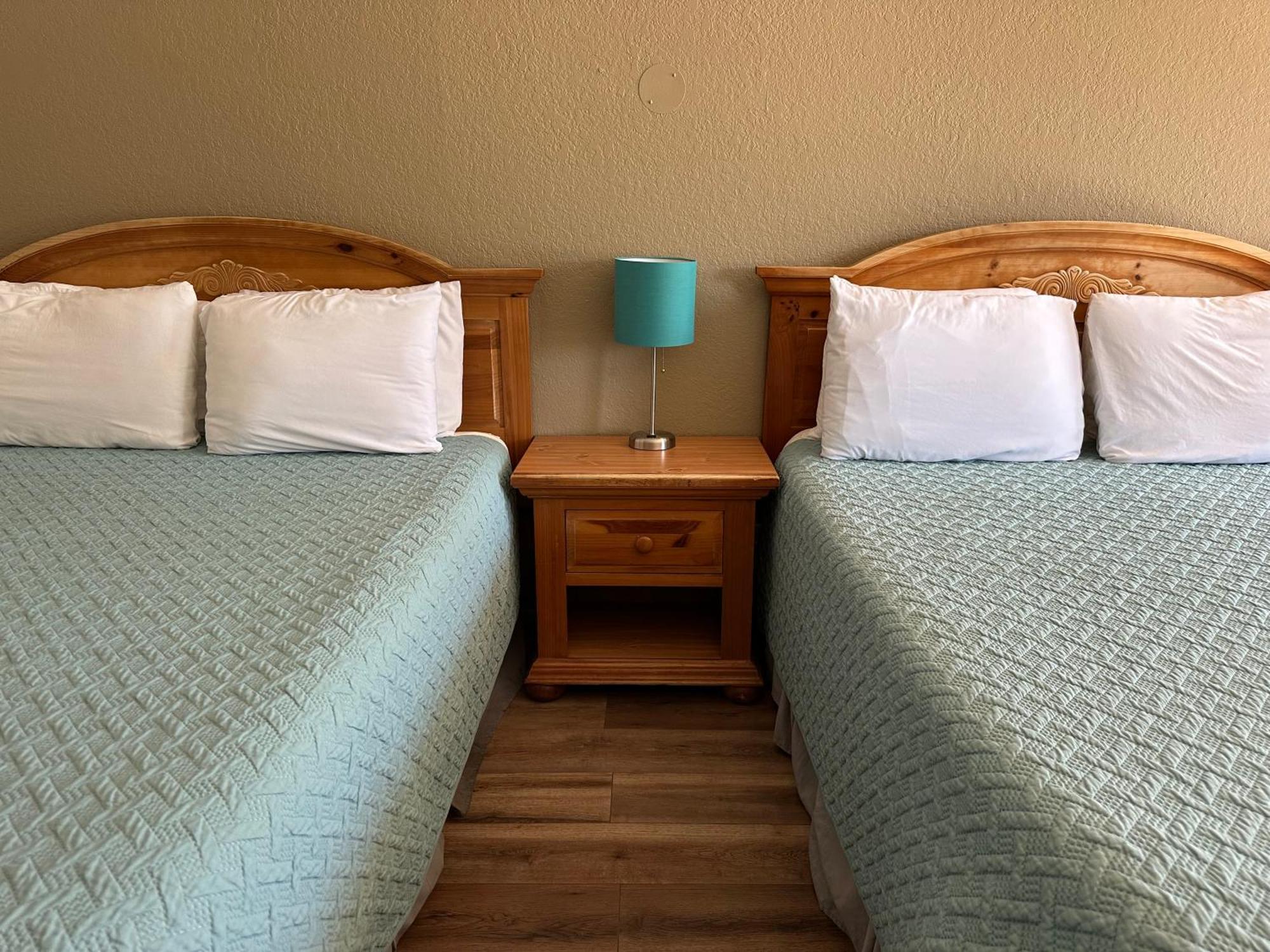 Sunset Inn And Suites Fredericksburg Ngoại thất bức ảnh