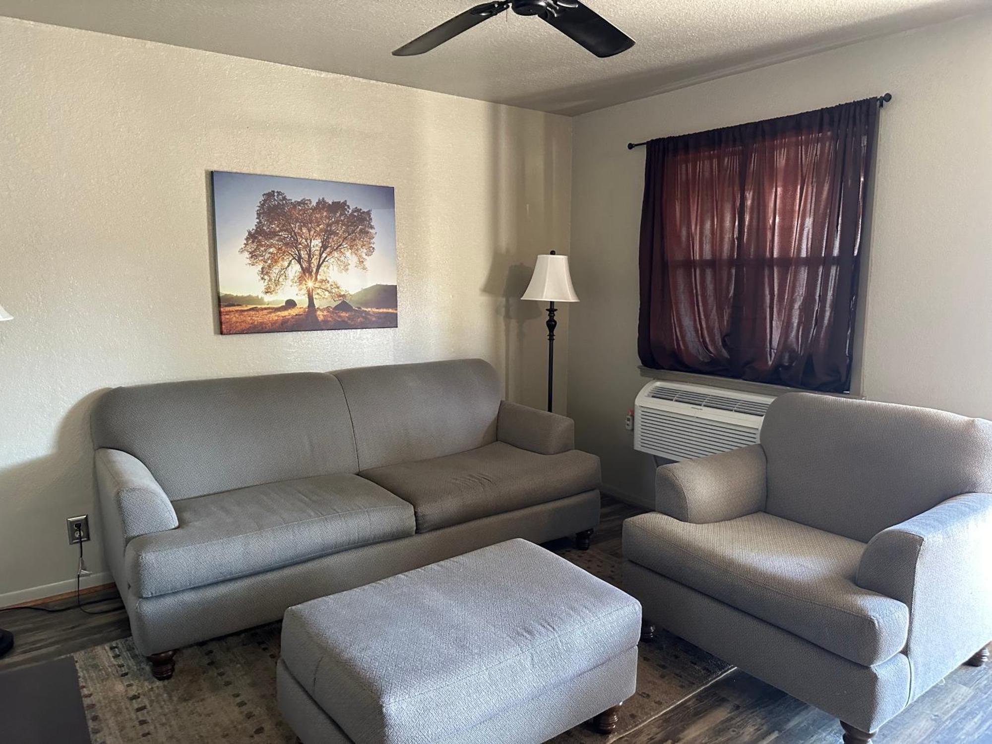 Sunset Inn And Suites Fredericksburg Ngoại thất bức ảnh