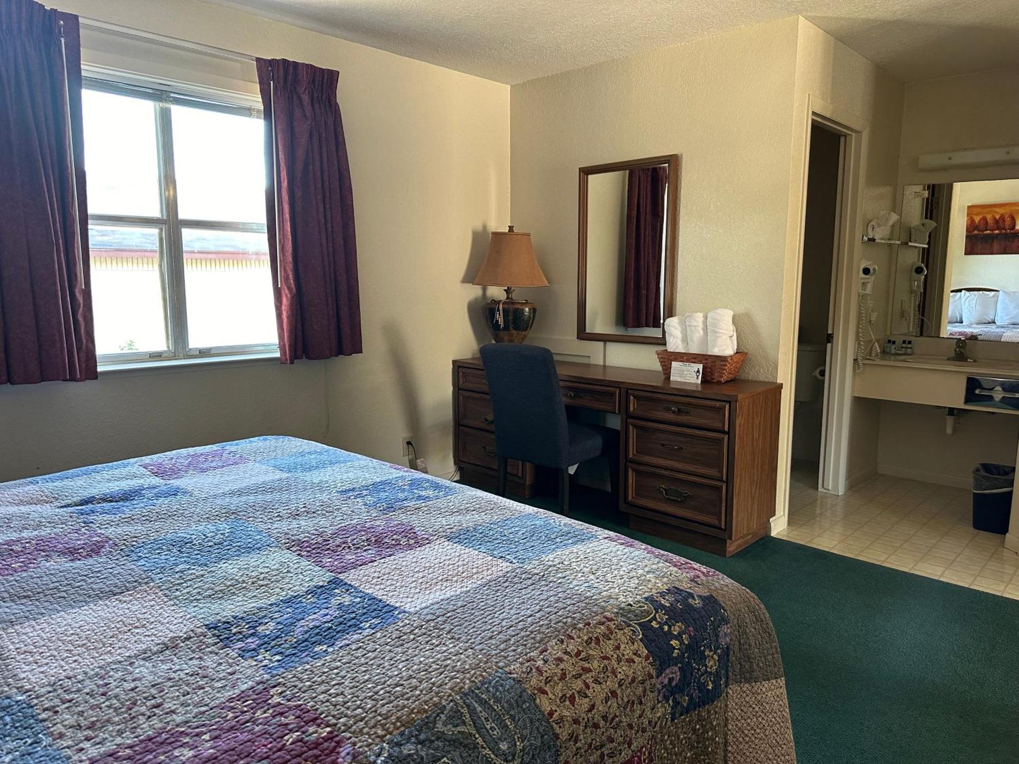 Sunset Inn And Suites Fredericksburg Ngoại thất bức ảnh