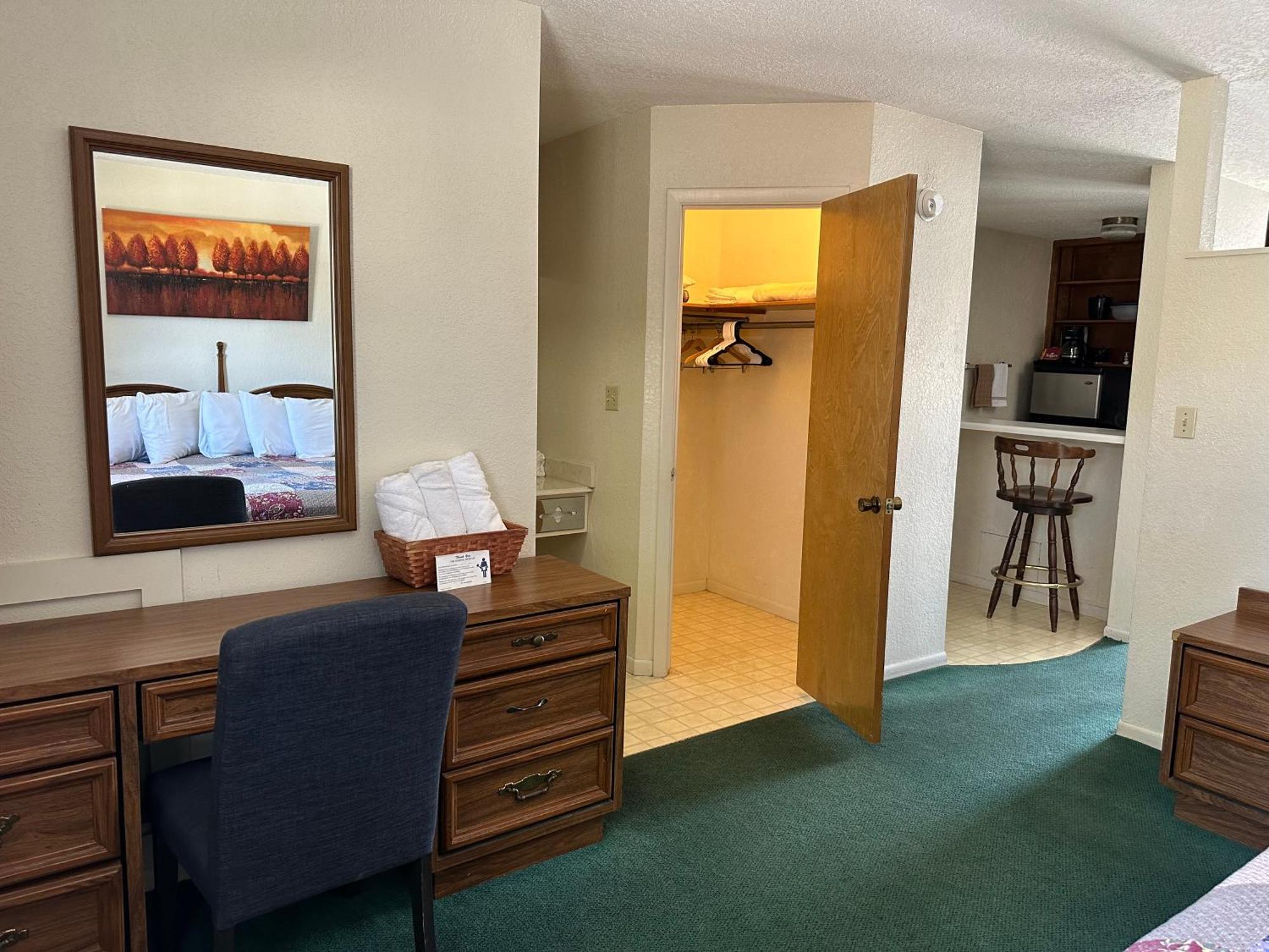Sunset Inn And Suites Fredericksburg Ngoại thất bức ảnh