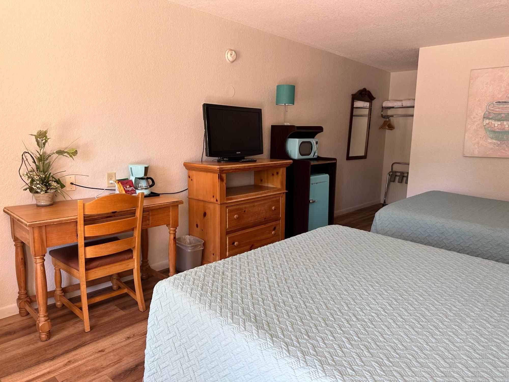 Sunset Inn And Suites Fredericksburg Ngoại thất bức ảnh