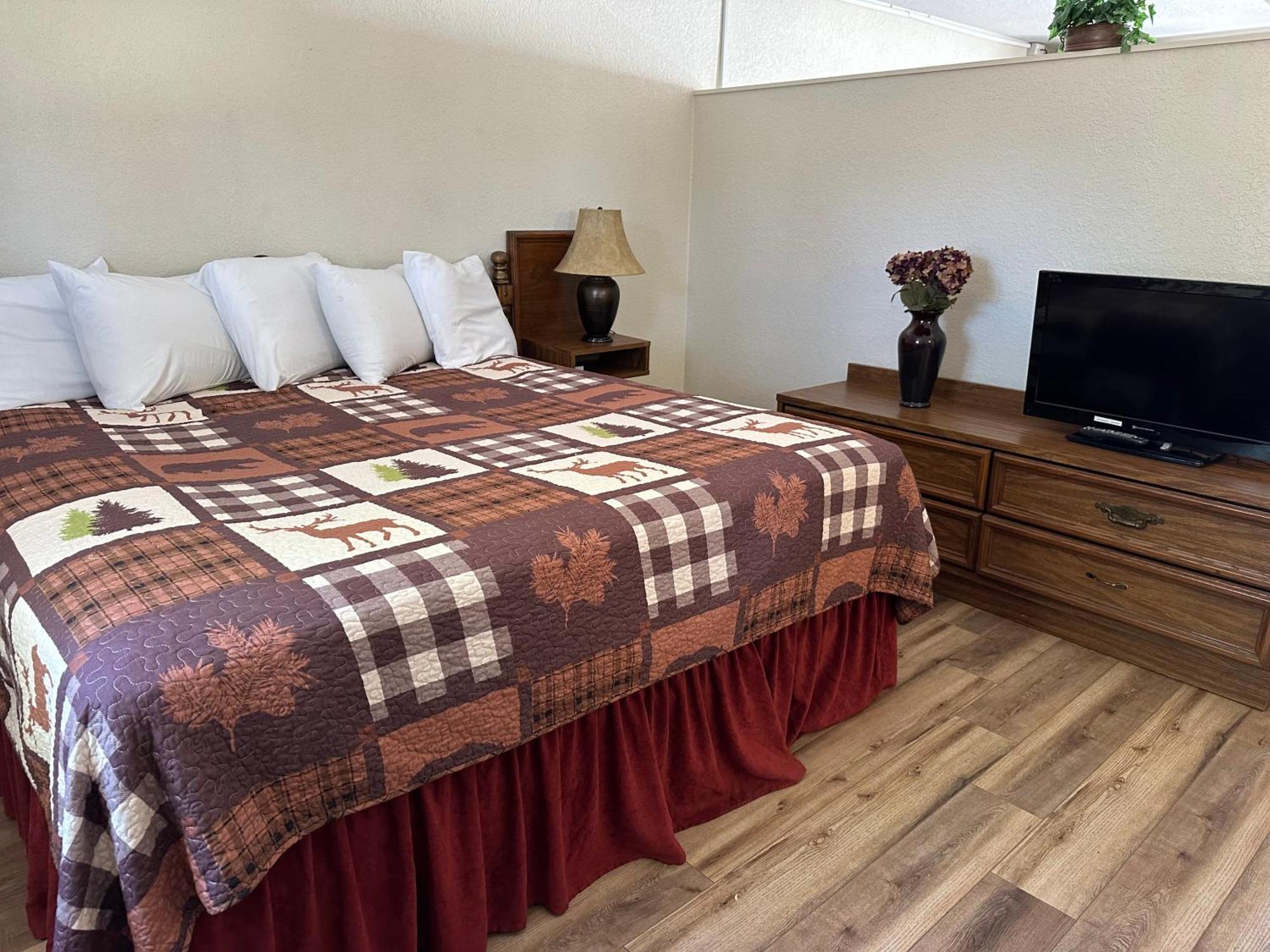 Sunset Inn And Suites Fredericksburg Ngoại thất bức ảnh