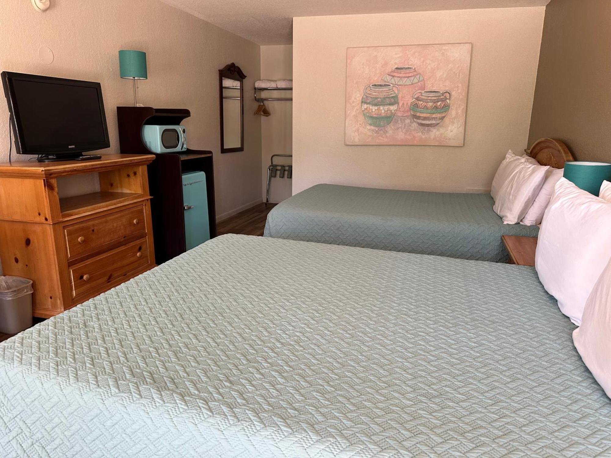 Sunset Inn And Suites Fredericksburg Ngoại thất bức ảnh